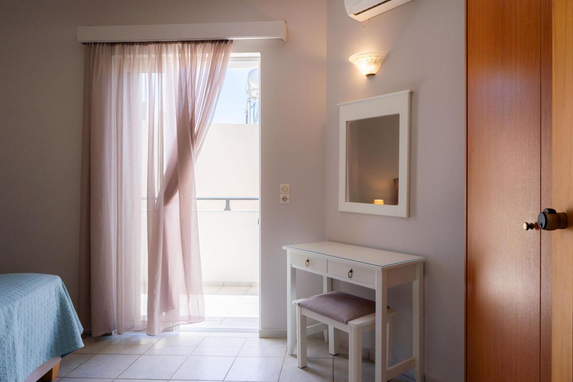 Medousa Studio & Apartments Plakias Extérieur photo